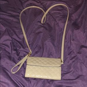 Small cross body, great for night out!